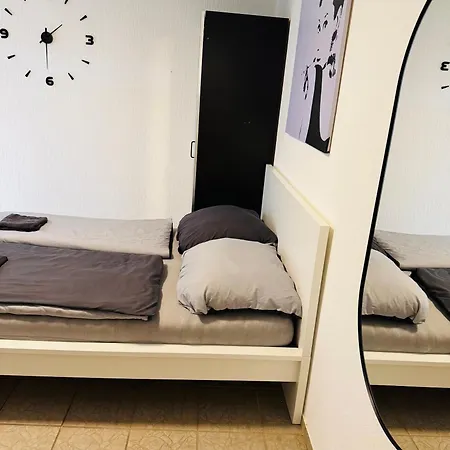Privates Mit Doppelbett * Koblenz (Rhineland-Palatinate)